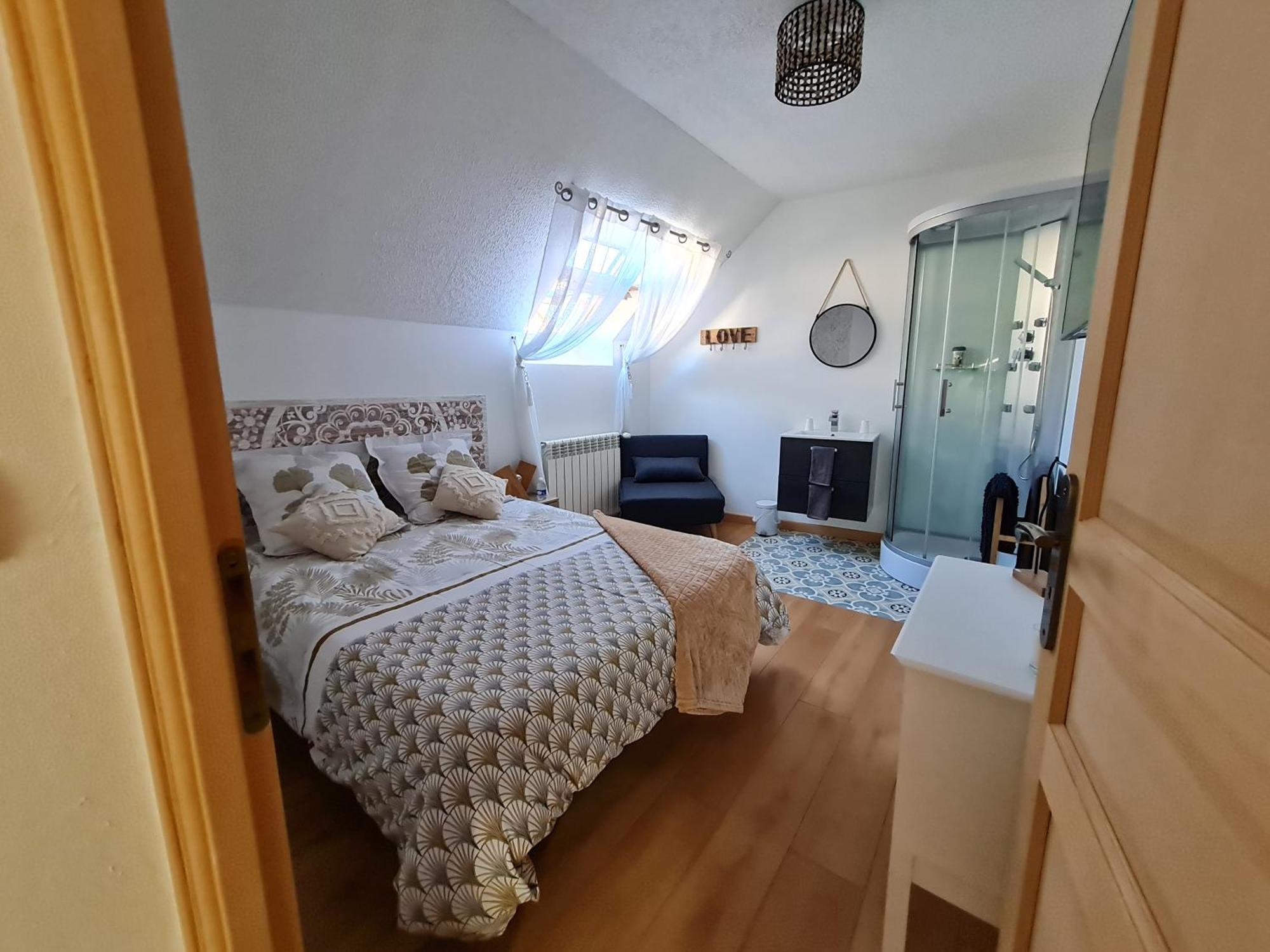 Bed and Breakfast Chez Malia Saint-Nicolas-des-Motets Exterior foto