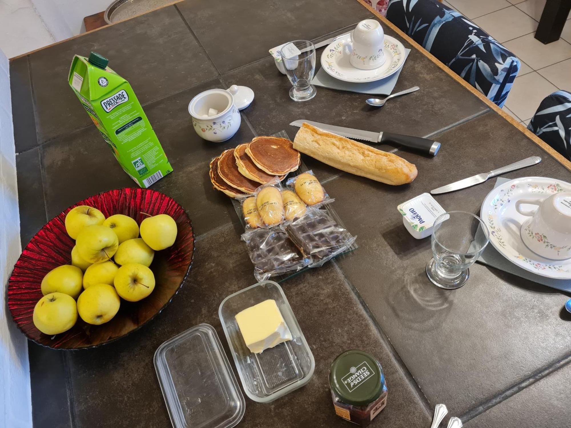 Bed and Breakfast Chez Malia Saint-Nicolas-des-Motets Exterior foto